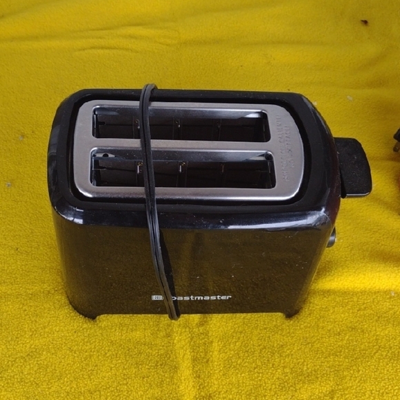 Toastmaster Black Toaster - Picture 1 of 3